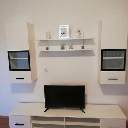 Apartment Mala Kuca *