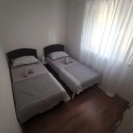 Mala Kuca Apartment